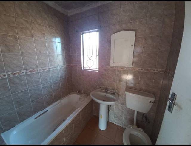 2 BEDROOM HOUSE FOR SALE IN DANVILLE